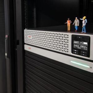 APC SRTL1000RMXLI sistema de alimentación ininterrumpida (UPS) Doble conversión (en línea) 1 kVA 900 W 8 salidas AC