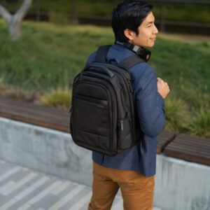 Kensington Mochila Contour™ 2.0 Business para portátiles: 15,6” Kensington Mochila Contour™ 2.0 Business para portátiles: 15,6”