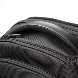 Kensington Mochila Contour™ 2.0 Business para portátiles: 15,6” Kensington Mochila Contour™ 2.0 Business para portátiles: 15,6”