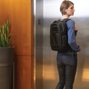 Kensington Mochila Contour™ 2.0 Executive para portátiles: 14” Kensington Mochila Contour™ 2.0 Executive para portátiles: 14”