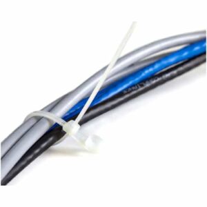 StarTech.com Bridas sujetacables de 15cm con perforación de montaje - 3 mm de ancho, para grupo de cables de 40 mm, soportan 18 kg de tensión, de Nylon 66, UL, paquete de 100 UL