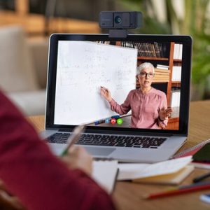 Kensington Webcam de ángulo amplio y enfoque fijo de 1080p W1050 Kensington Webcam de ángulo amplio y enfoque fijo de 1080p W1050