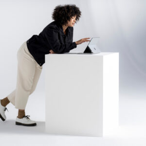 Reacondicionado | SURFACE LAPTOP STUDIO CI7-11370SYST Microsoft Surface Laptop Studio i7-11370H Híbrido (2-en-1) 36,6 cm (14.4″) Pantalla táctil Intel® Core™ i7 32 GB LPDDR4x-SDRAM 2000 GB SSD NVIDIA GeForce RTX 3050 Ti Wi-Fi 6 (802.11ax) Windows 10 Pro Platino