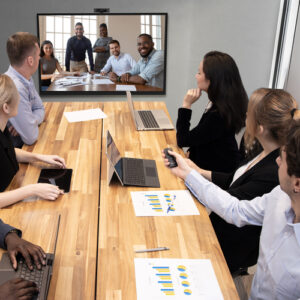 j5create JVCU435-N Cámara web USB™ 4K Ultra HD con control remoto con zoom digital de 5x j5create JVCU435-N Cámara web USB™ 4K Ultra HD con control remoto con zoom digital de 5x