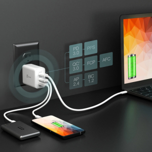 j5create JUP3365F-FN Cargador USB-C® de 65W GaN de 3 puertos - UK