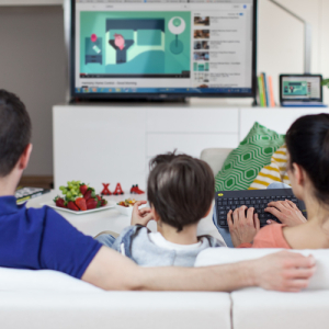 Logitech K400 Plus Tv teclado RF inalámbrico AZERTY Belga Negro