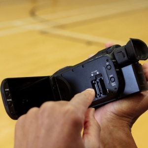 Canon LEGRIA HF G70 Videocámara manual 21,14 MP CMOS 4K Ultra HD Negro Canon LEGRIA HF G70 Videocámara manual 21,14 MP CMOS 4K Ultra HD Negro