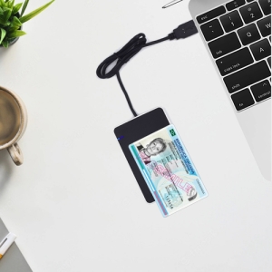 Ewent EW1053 lector de tarjeta magnética Negro USB Ewent EW1053 lector de tarjeta magnética Negro USB