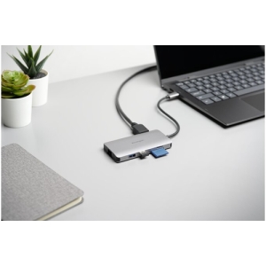 Kensington Dock móvil USB-C® sin Driver 8 en 1 UH1400P Kensington Dock móvil USB-C® sin Driver 8 en 1 UH1400P