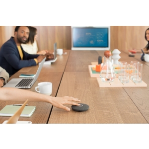 Reacondicionado | Logitech Rally Ultra-HD ConferenceCam sistema de video conferencia 16 personas(s) Ethernet Sistema de vídeoconferencia en grupo