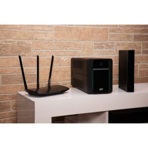 Reacondicionado_|_APC_Easy_UPS_Línea_interactiva_2,2_kVA_1200_W_6_salidas_AC