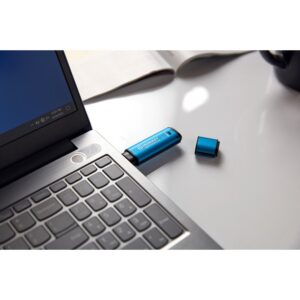 Kingston Technology IronKey Vault Privacy 50 unidad flash USB 256 GB USB tipo A 3.2 Gen 1 (3.1 Gen 1) Negro, Azul Kingston Technology IronKey Vault Privacy 50 unidad flash USB 256 GB USB tipo A 3.2 Gen 1 (3.1 Gen 1) Negro, Azul