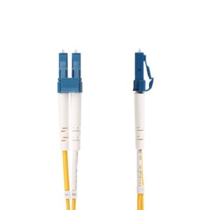 StarTech.com Cable de Fibra Óptica LC a SC (UPC) OS2 Monomodo 9/125µm 10G LSZH Dúplex de 2m - Low Insertion Loss - Resistente a Dobleces - Cable de Conexión de Parcheo LSZH