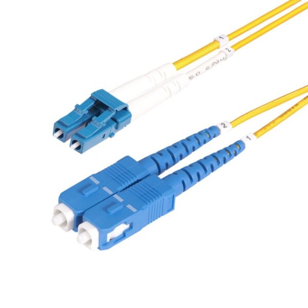 StarTech.com Cable de Fibra Óptica LC a SC (UPC) OS2 Monomodo 9/125µm 10G LSZH Dúplex de 5m - Low Insertion Loss - Resistente a Dobleces - Cable de Conexión de Parcheo LSZH