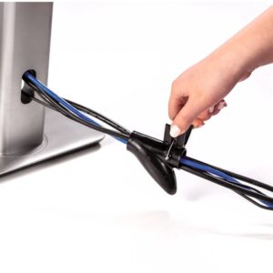 Fellowes CableZip Escritorio Pasacables Negro 1 pieza(s)