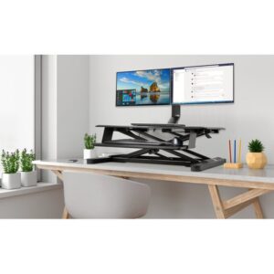 Kensington Brazo SmartFit® de ahorro de espacio para dos monitores