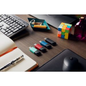 Kingston Technology DataTraveler Exodia M unidad flash USB 128 GB USB tipo A 3.2 Gen 1 (3.1 Gen 1) Negro, Rojo Kingston Technology DataTraveler Exodia M unidad flash USB 128 GB USB tipo A 3.2 Gen 1 (3.1 Gen 1) Negro, Rojo