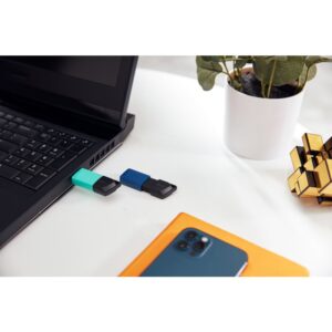 Kingston Technology DataTraveler Exodia M unidad flash USB 64 GB USB tipo A 3.2 Gen 1 (3.1 Gen 1) Negro, Azul Kingston Technology DataTraveler Exodia M unidad flash USB 64 GB USB tipo A 3.2 Gen 1 (3.1 Gen 1) Negro, Azul