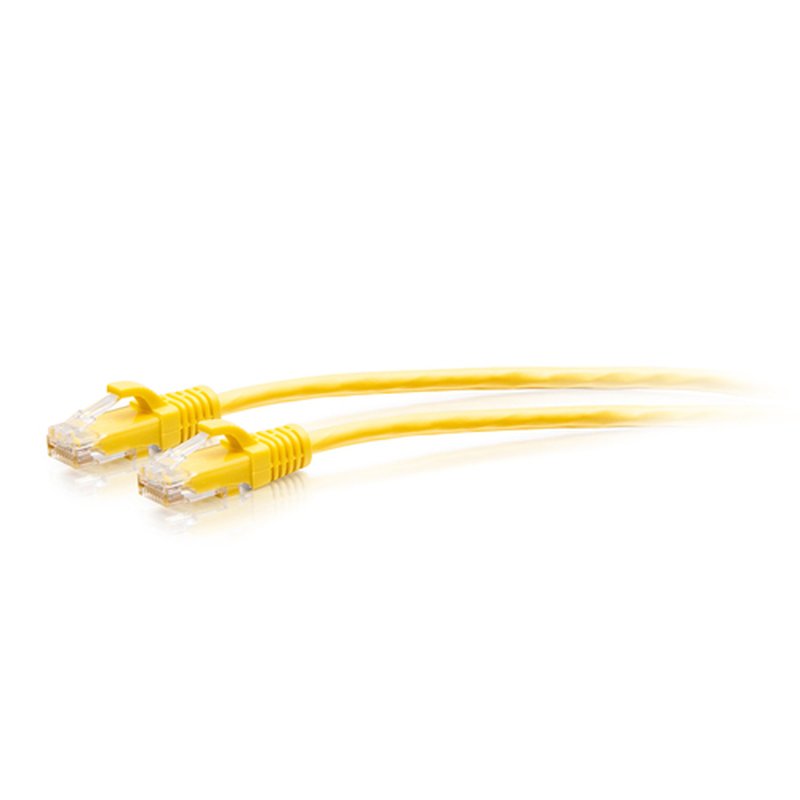 C2G Cable de conexión Ethernet delgado sin apantallar (UTP) con protección antienganche Cat6a de 2,1 m - Amarillo