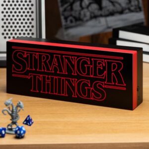 LÁMPARA STRANGER THINGS LOGOL RECTÁNGULO PALADONE REDSTRING PP9826ST