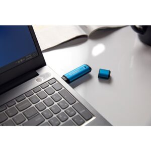 Kingston Technology IronKey Vault Privacy 50 unidad flash USB 256 GB USB tipo A 3.2 Gen 1 (3.1 Gen 1) Negro, Azul Kingston Technology IronKey Vault Privacy 50 unidad flash USB 256 GB USB tipo A 3.2 Gen 1 (3.1 Gen 1) Negro, Azul