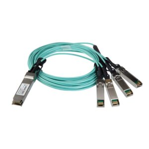 Alternative view of StarTech.com Cable de 3m AOC Compatible con Cisco QSFP-4X10G-AOC3M - 40G 1x QSFP+ a 4x SFP+ - Fibra Óptica Activa QSFP+ de 40GbE- C9300 C3850