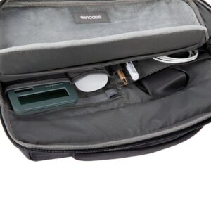 Incase ARC Brief con poliéster 100 % reciclado ReSpun