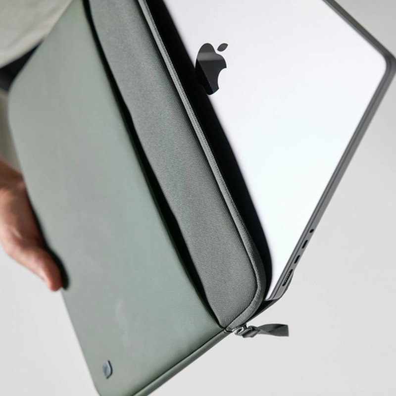 Incase ARC Funda para con ReSpun 100 % poliéster reciclado para portátil de 16 pulgadas (M1-M4, 2021-2024) Incase ARC Funda para con ReSpun 100 % poliéster reciclado para portátil de 16 pulgadas (M1-M4, 2021-2024) - Imagen 5