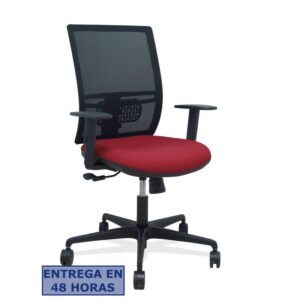 PIQUERAS Y CRESPO Silla Yunquera sincro malla negra bali granate brazo regulable