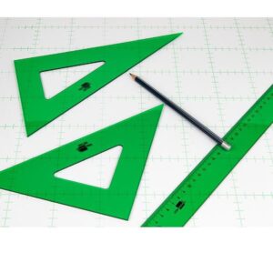 ESCUADRA 28 CM ACRILICO VERDE