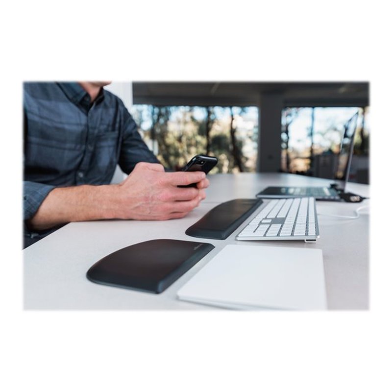 Kensington Reposamuñecas ErgoSoft™ para teclados finos Kensington Reposamuñecas ErgoSoft™ para teclados finos - Imagen 10