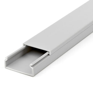 StarTech.com Canaleta de Gestión de Cable Sólido con Tapa. 38 mm de An x 16 mm de Al x 2 m de Lar. Cubierta de PVC o Conducto de Pared para Cables de Red o Alimentación de un Solo Canal - Máximo 30 Cables - UL