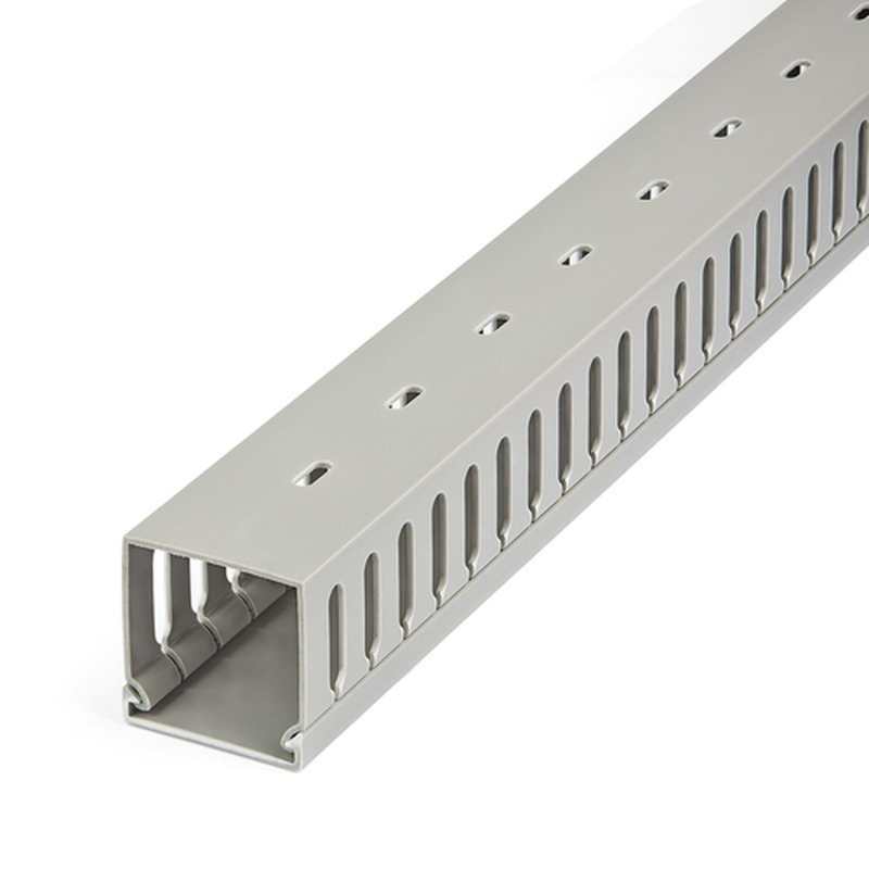 StarTech.com Canaleta para Cableado con Ranura Abierta y Tapa, 50 mm An x 50 mm Al - 2 m Lar - Ranuras de 8 mm, Cubierta de PVC o Conducto de Pared para Cables de Red - Para un Máximo de 80 Cables - UL - Imagen 2