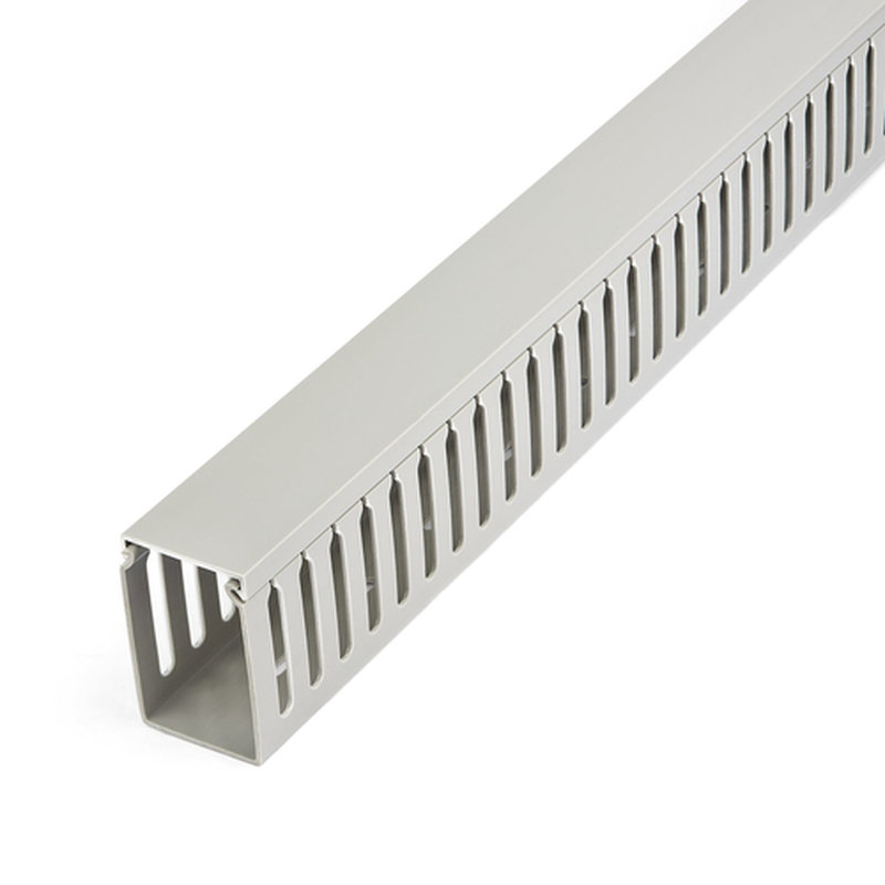 StarTech.com Canaleta para Cableado con Ranura Abierta y Tapa, 50 mm An x 75 mm Al - 2 m Lar - Ranuras de 8 mm, Cubierta de PVC o Conducto de Pared para Cables de Red - Para un Máximo de 180 Cables - UL