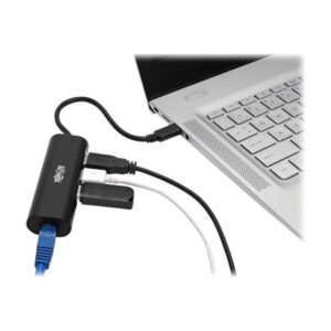 Tripp Lite Adaptador Portátil Ethernet Gigabit USB 3.1 Gen 1 con Hub de 3 Puertos, Compatible con Thunderbolt™ 3, Aluminio - Negro Tripp Lite Adaptador Portátil Ethernet Gigabit USB 3.1 Gen 1 con Hub de 3 Puertos, Compatible con Thunderbolt™ 3, Aluminio - Negro
