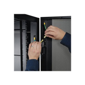 Tripp Lite SR42UBCL Gabinete de Profundidad Estándar de Ubicación Compartida [Co-Location] de 42U Smartrack (2 Compartimentos Separados)