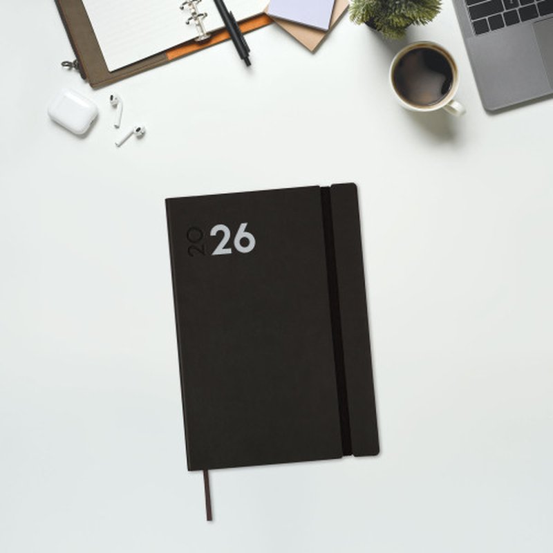 AGENDA 2026 DYNAMIC MARA Y10 140X204MM DIA PAGINA NEGRO FINOCAM 621166026 - Imagen 4