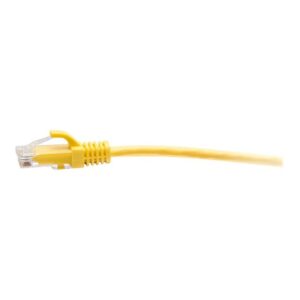 C2G Cable de conexión Ethernet delgado sin apantallar (UTP) con protección antienganche Cat6a de 3 m - Amarillo