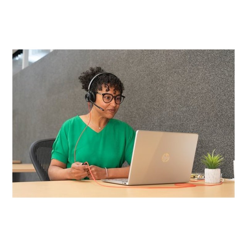 POLY Auriculares estéreo Blackwire 8225 con certificación Microsoft Teams USB-C + Adaptador USB-C/A - Imagen 3