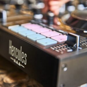 Hercules Inpulse 500 DVS (Sistema de vinilo digital) para scratch digital Negro